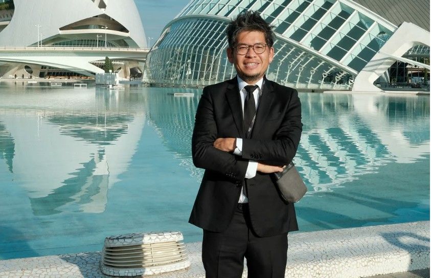 What Makes Steve Chen Different From Other Founders